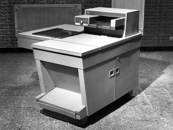 Самый популярный ксерографический копир своего времени Xerox 914