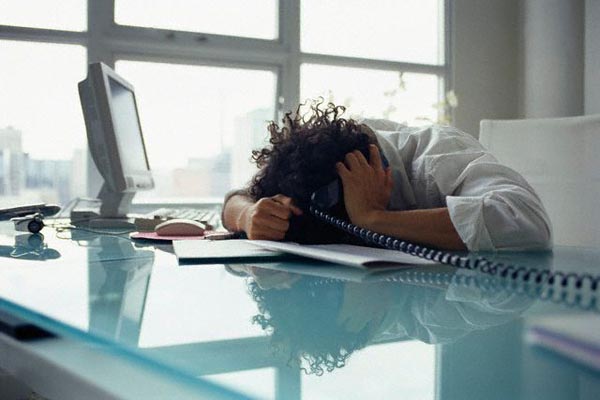 Шум в офисе негативно сказывается на продуктивности работы