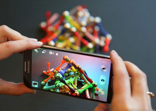 Samsung работает над созданием камерофона Galaxy S4 Zoom Samsung работает над созданием камерофона Galaxy S4 Zoom