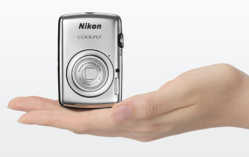 Nikon Coolpix S01: ультракомпактная фотокамера с сенсорным дисплеем Nikon Coolpix S01: ультракомпактная фотокамера с сенсорным дисплеем