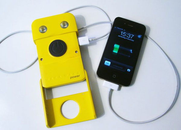 WakaWaka Power: зарядное устройство с солнечной батареей WakaWaka Power: зарядное устройство с солнечной батареей