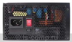 ������ ���� ������� Gigabyte ODIN Plus 700W (GE-G700A-C1) ���� 2
